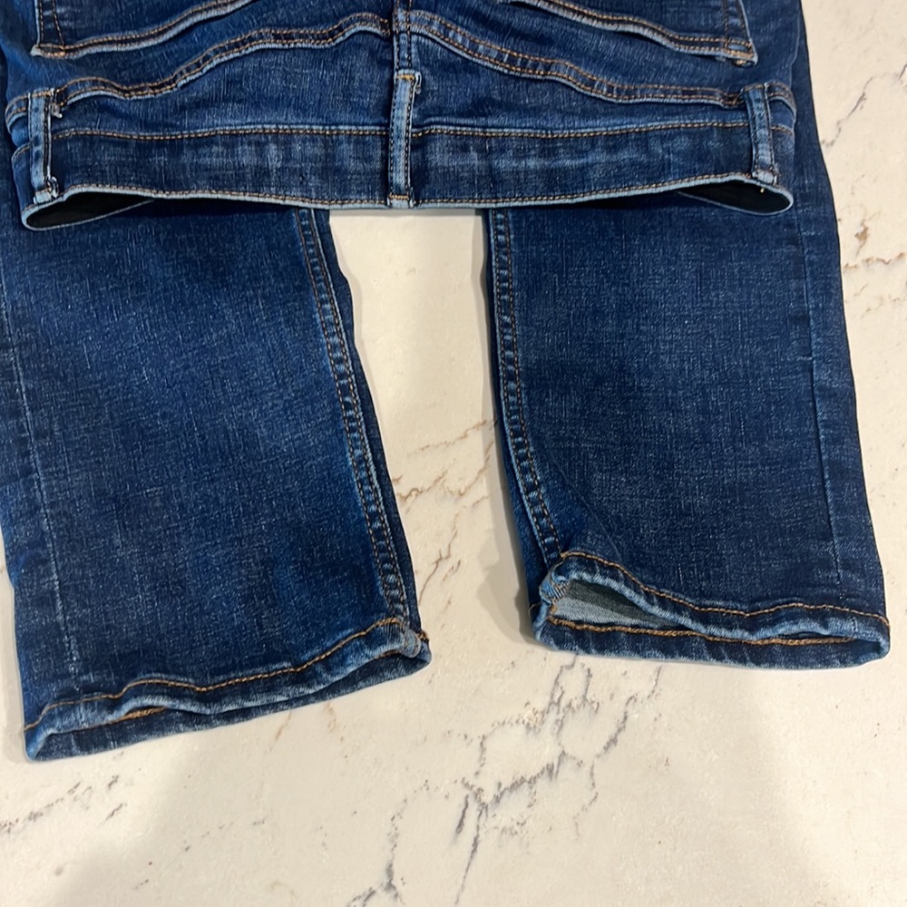 Old Navy Men’s 360 stretch jeans - Picture 4 of 4